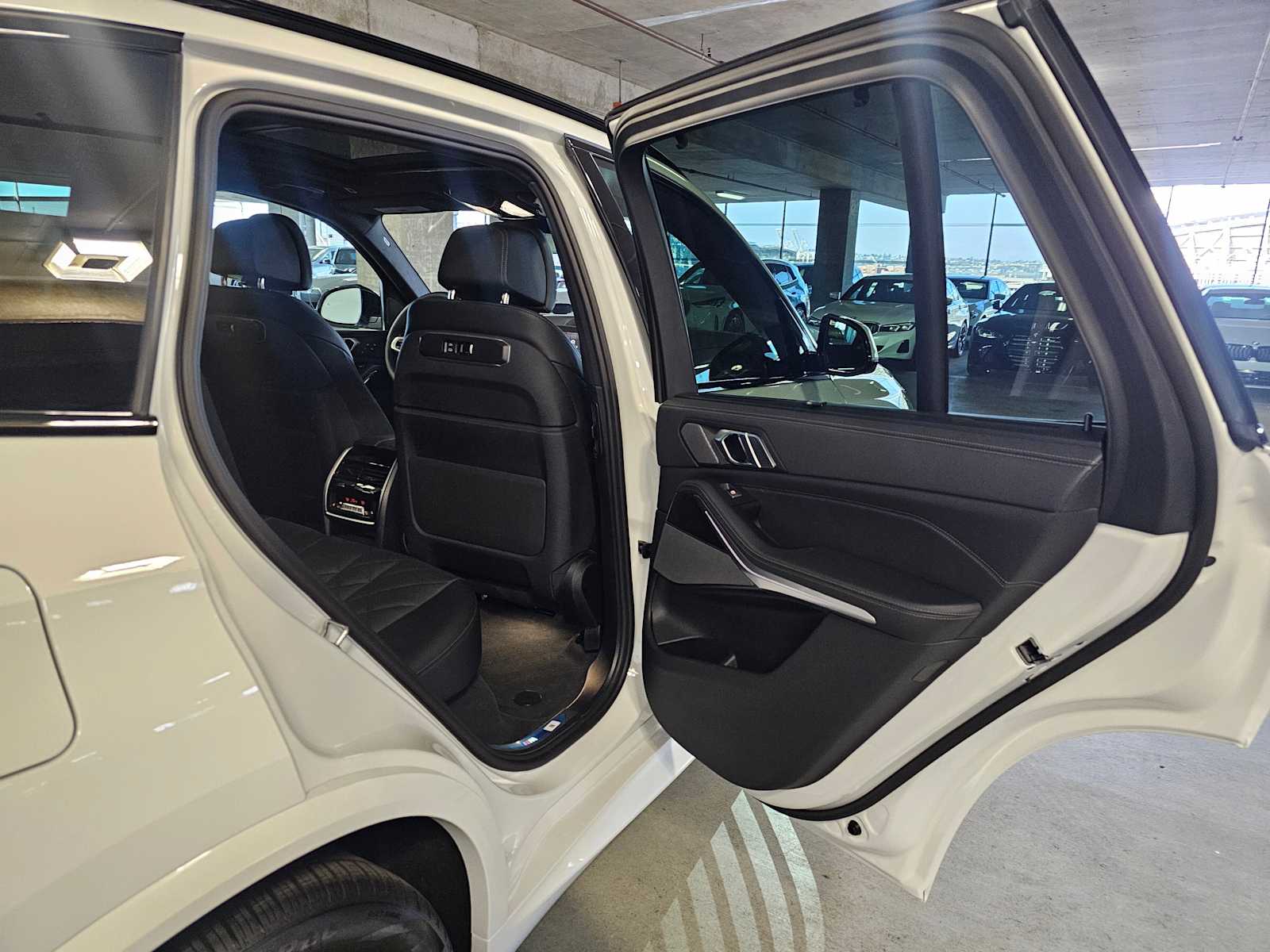Thumbnail: 2026 BMW X5 - 37