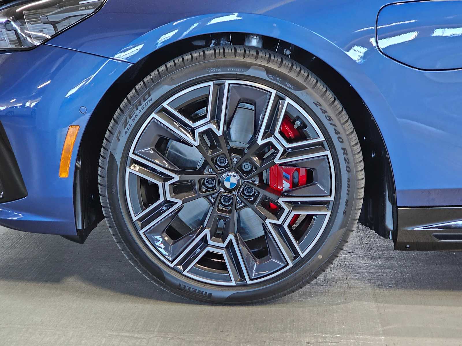 Thumbnail: 2026 BMW 5 Series - 8