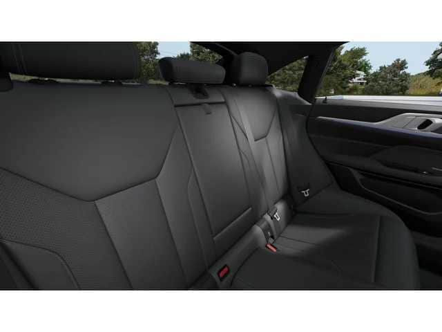 Thumbnail: 2026 BMW i4 - 12