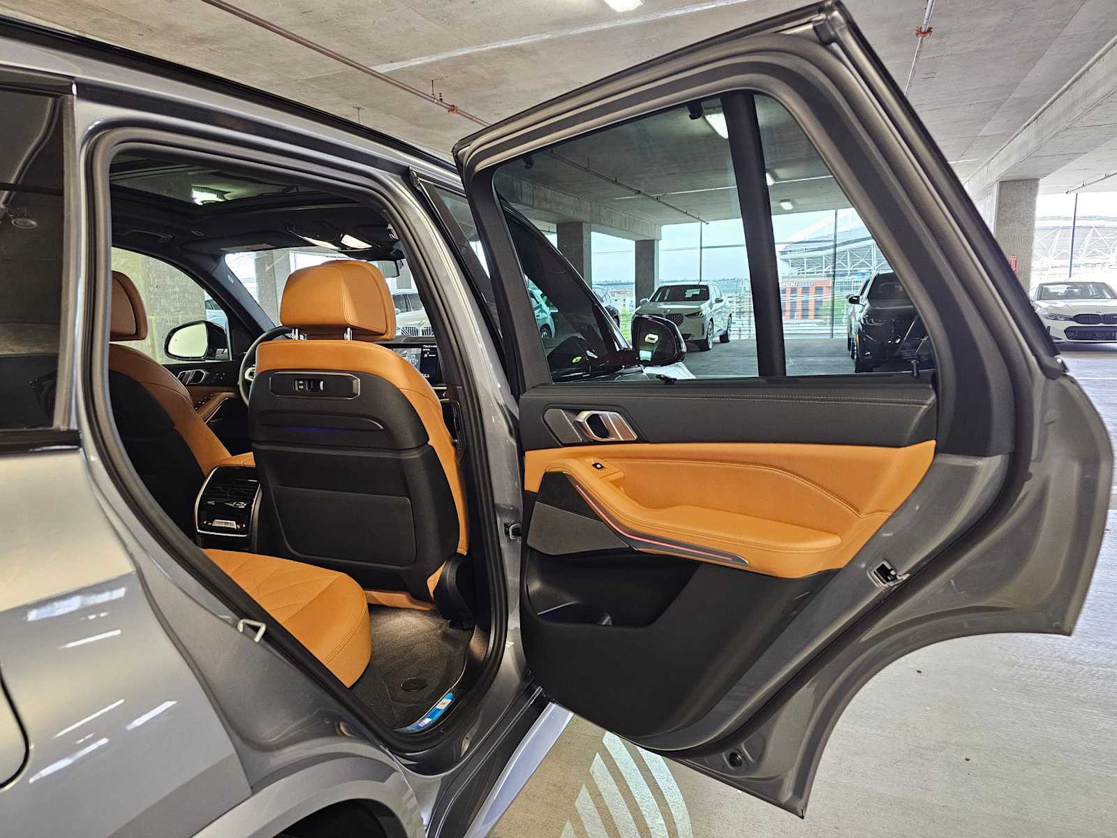 Thumbnail: 2026 BMW X5 - 36