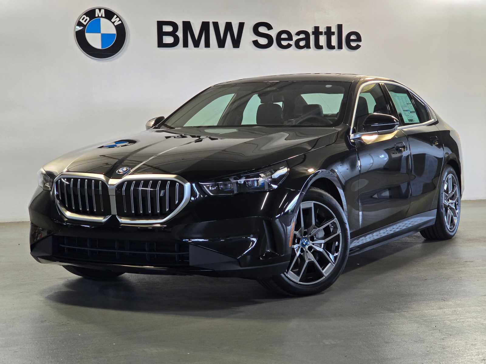 2025 BMW i5 xDrive40 -
                Seattle, WA