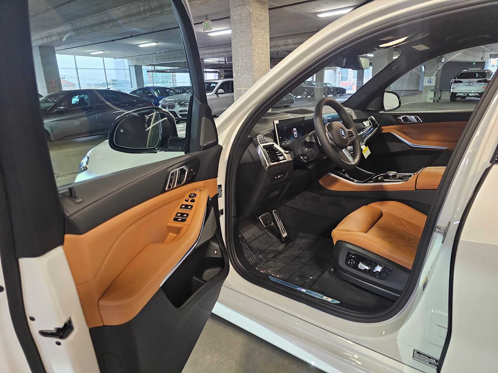 Thumbnail: 2026 BMW X5 - 33