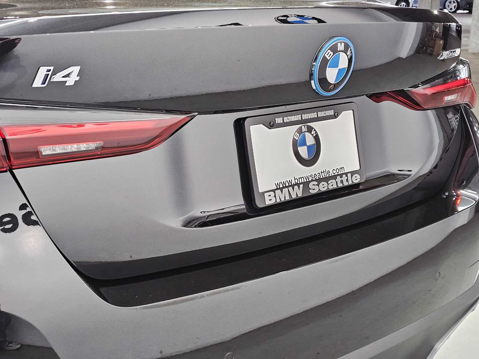 Thumbnail: 2025 BMW i4 - 7