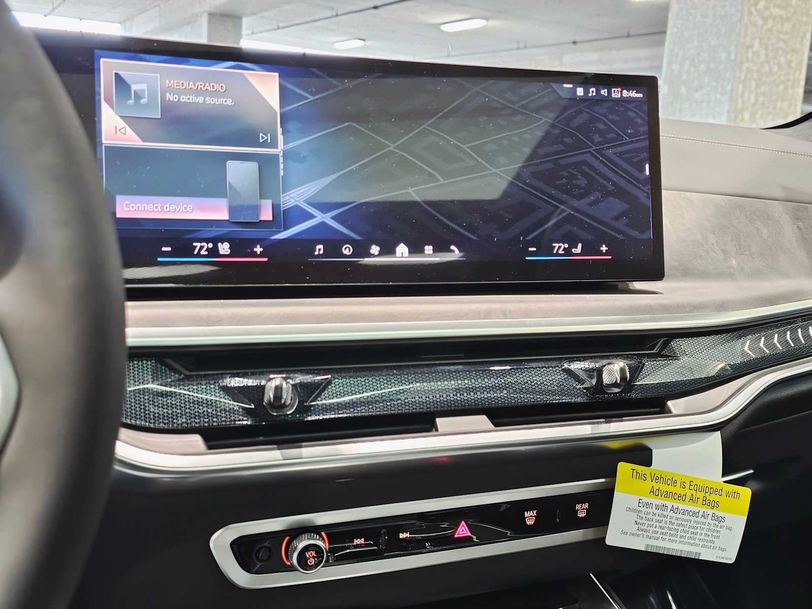 Thumbnail: 2026 BMW X7 - 15