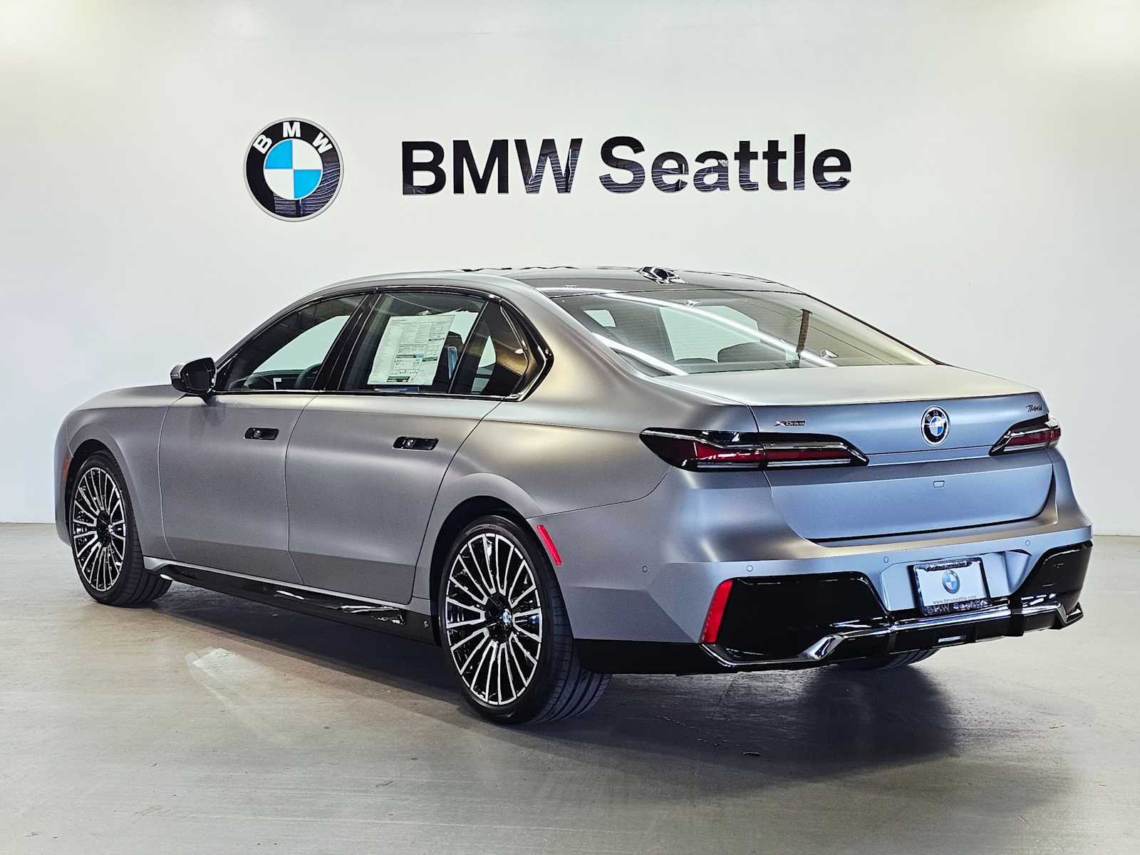 Thumbnail: 2025 BMW 7 Series - 4