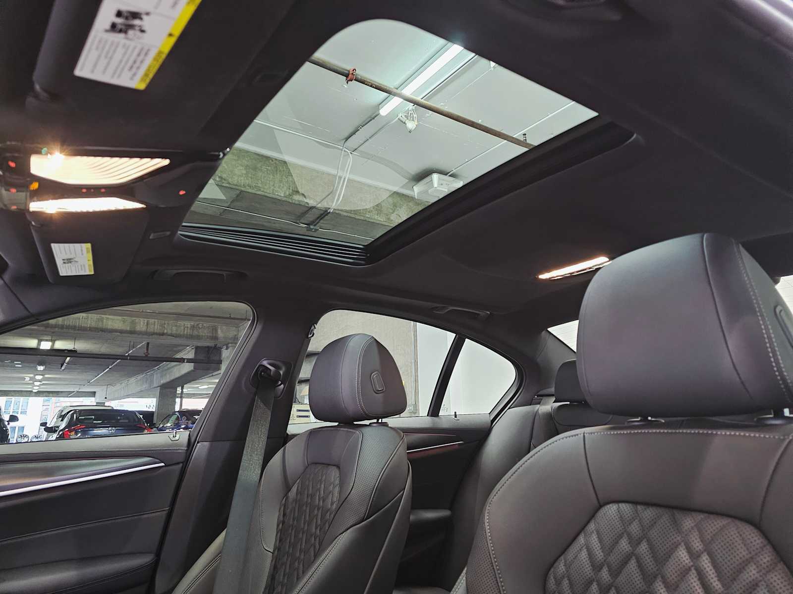 Thumbnail: 2023 BMW 5 Series - 24