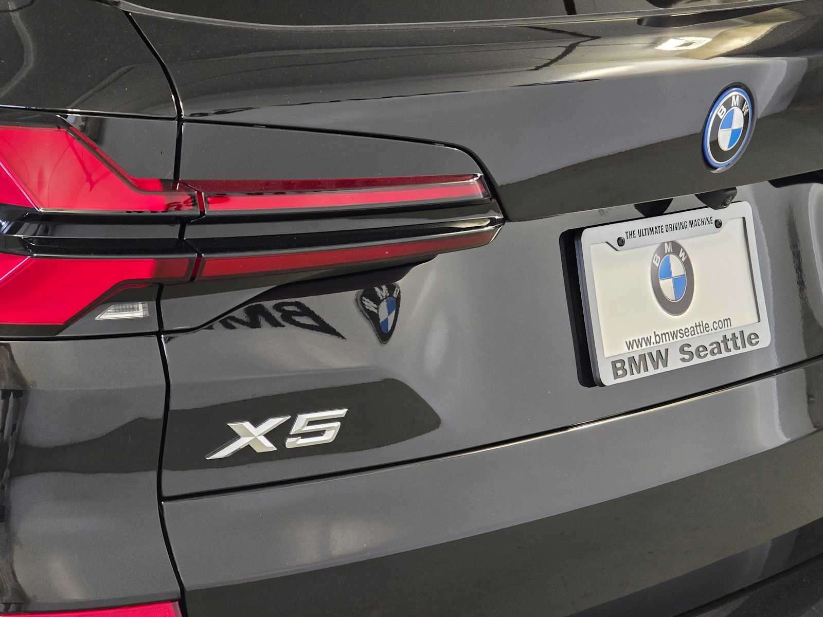 Thumbnail: 2026 BMW X5 - 8