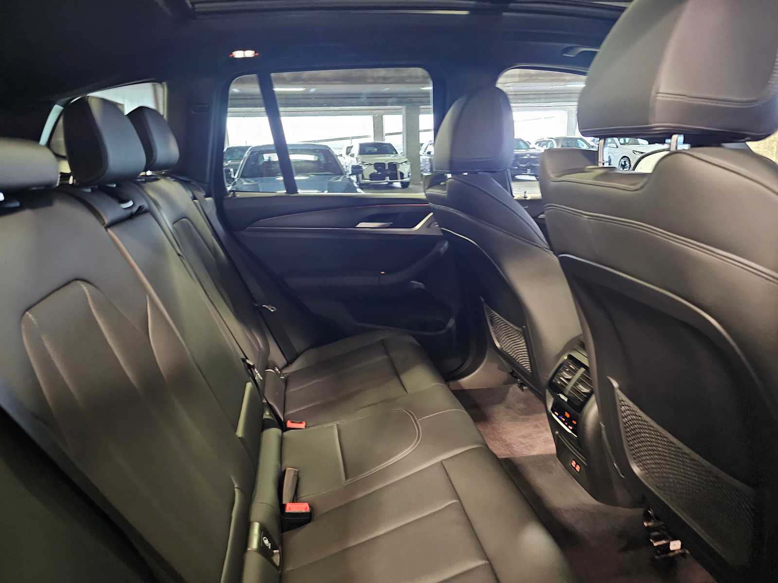 Thumbnail: 2023 BMW X3 - 39