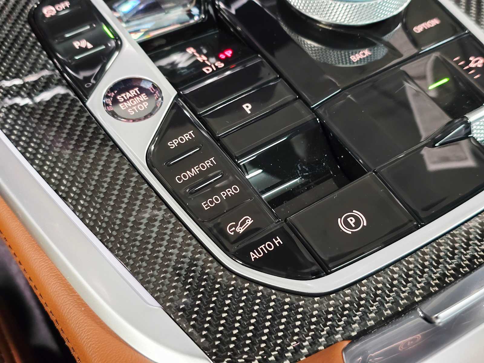 Thumbnail: 2026 BMW X7 - 17