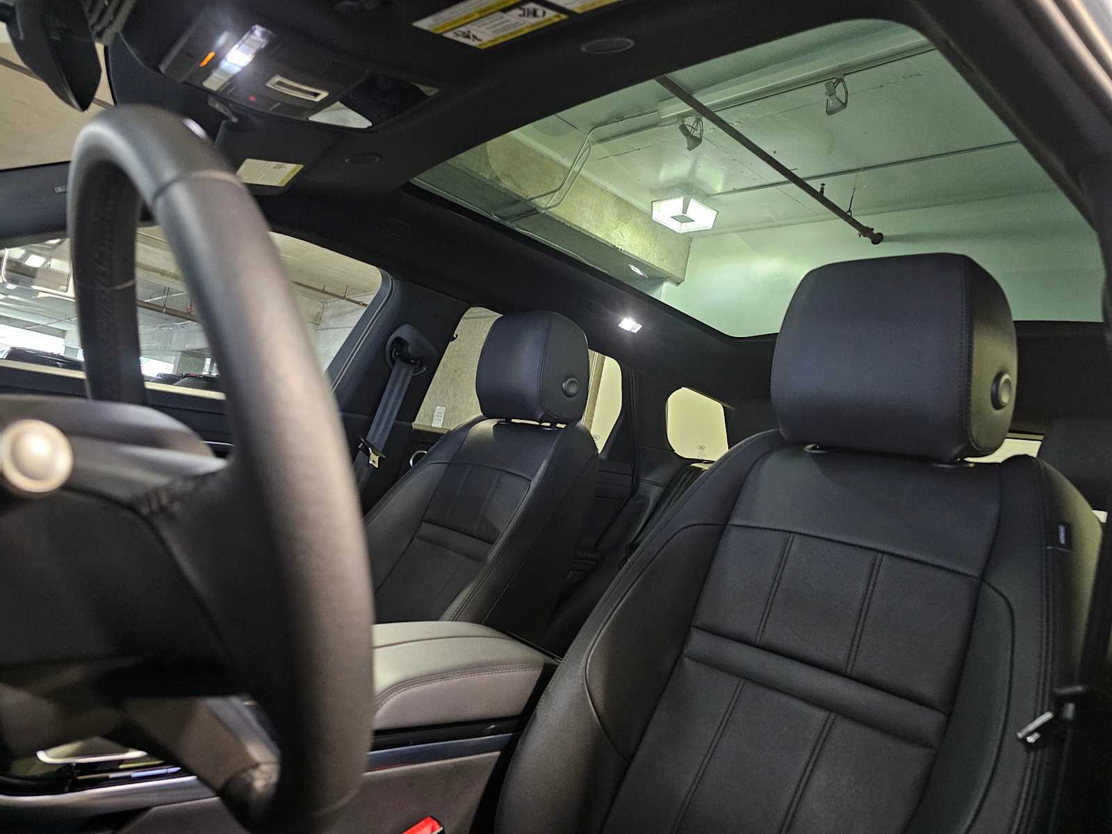 Thumbnail: 2023 Land Rover Range Rover Evoque - 28