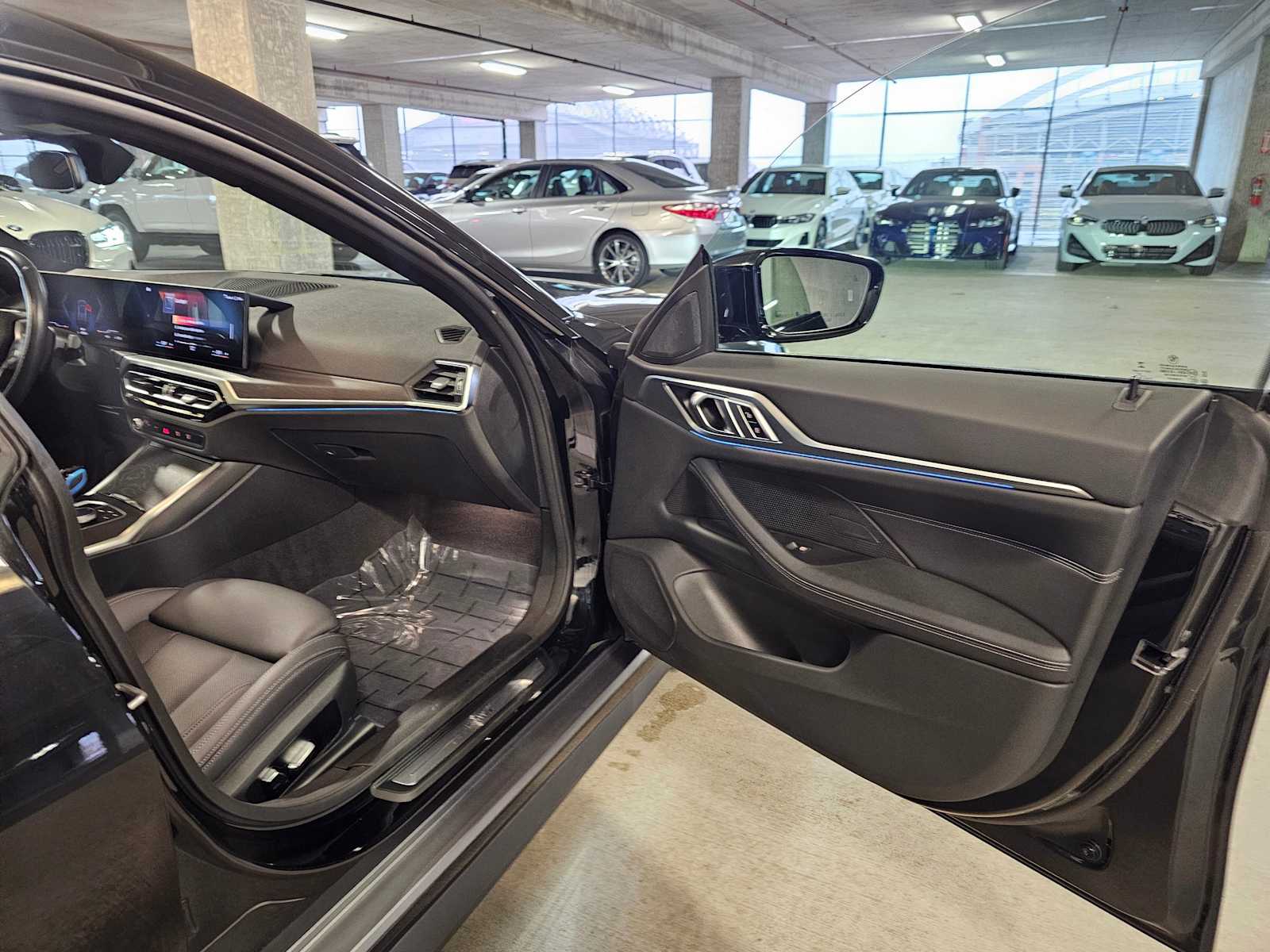 Thumbnail: 2023 BMW i4 - 38