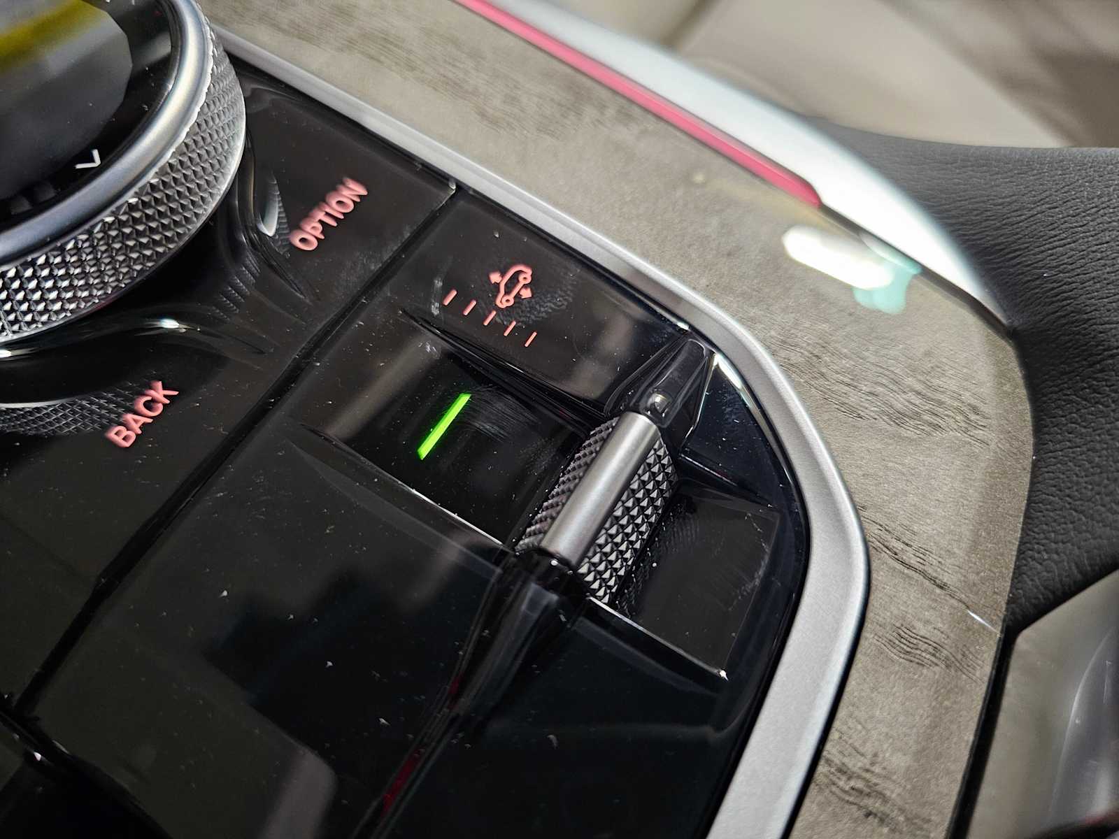 Thumbnail: 2026 BMW X7 - 24