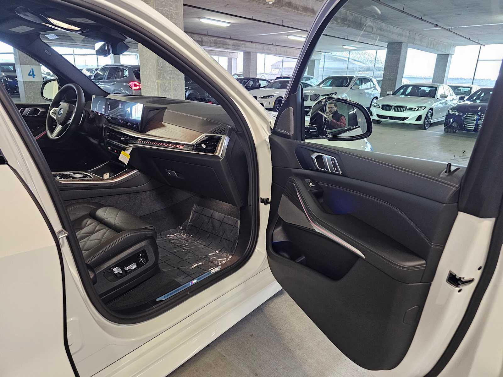 Thumbnail: 2026 BMW X5 - 43