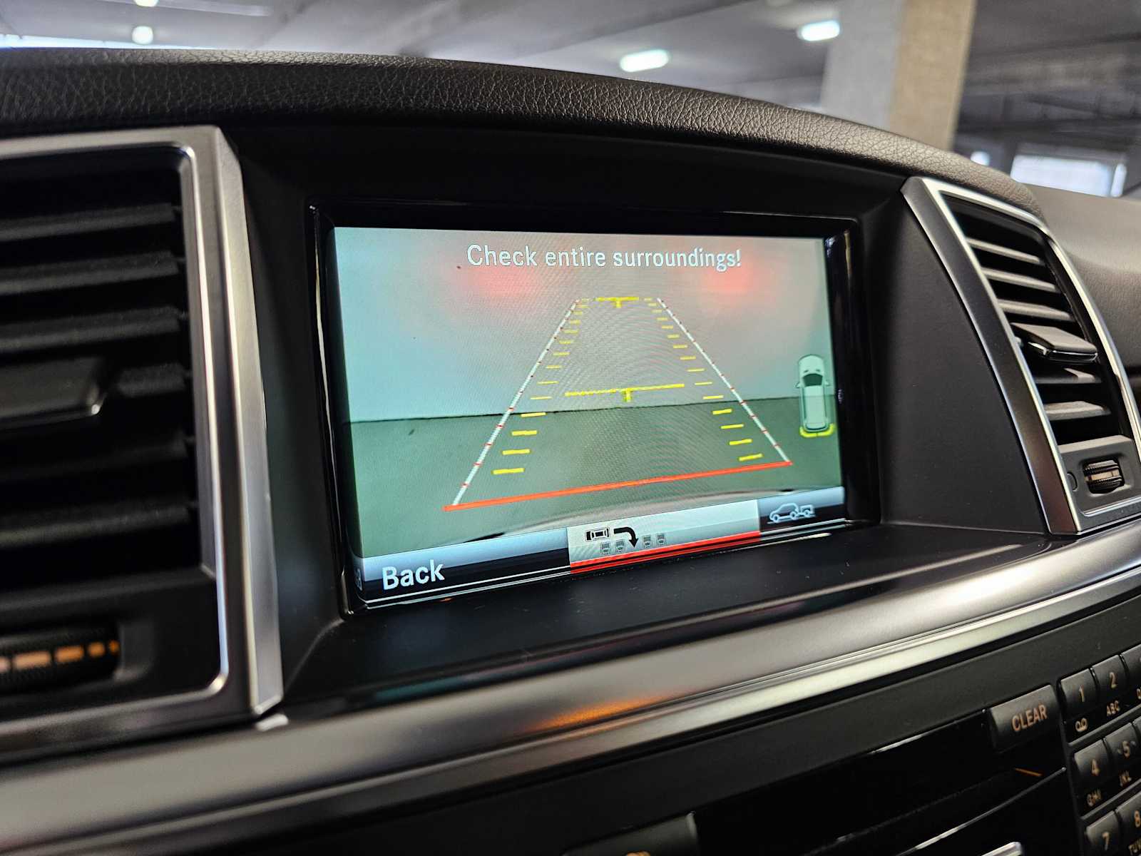 Thumbnail: 2014 Mercedes-Benz M-Class - 16