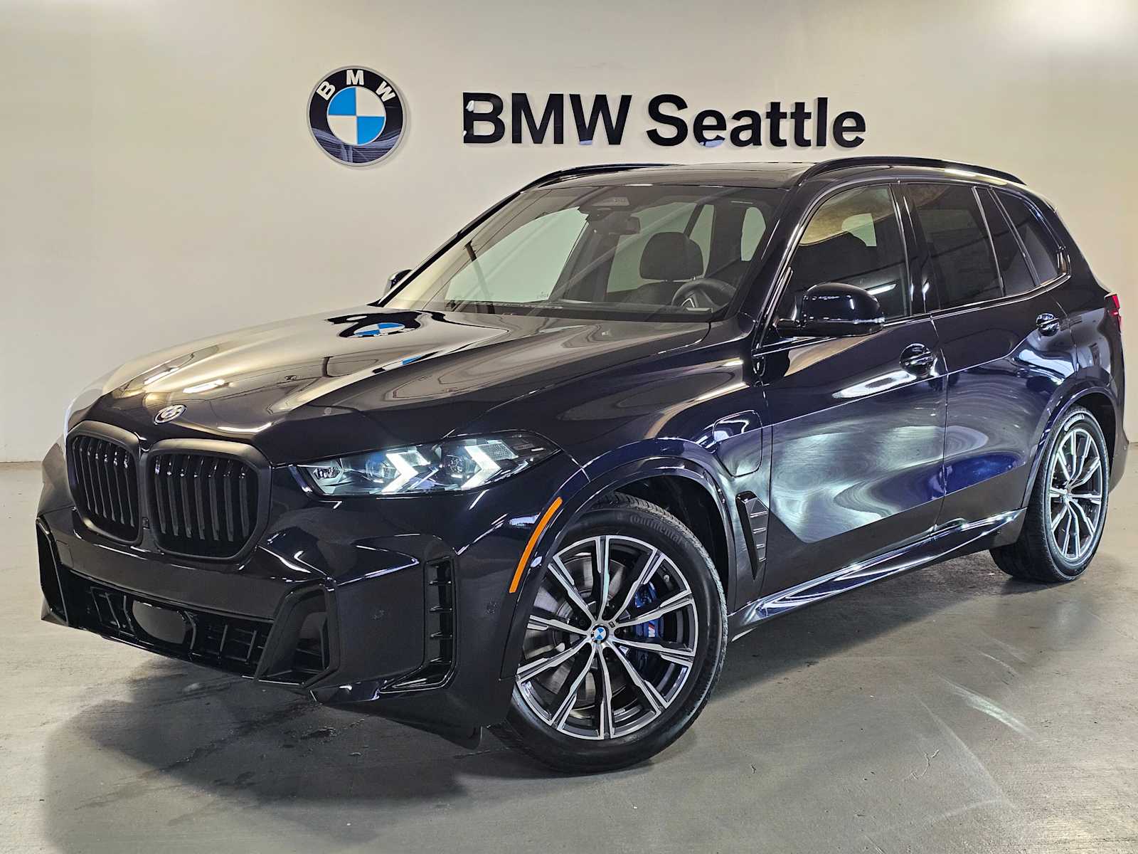 Thumbnail: 2026 BMW X5 - 1