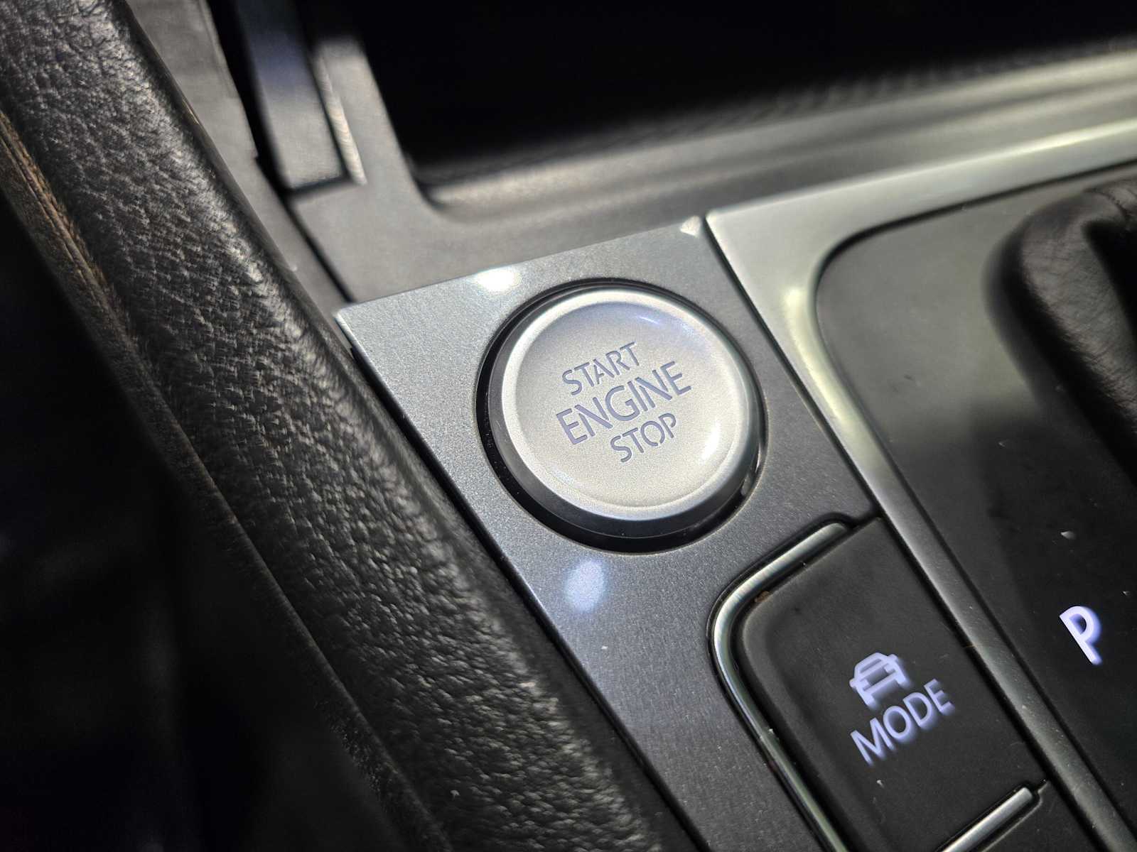 Thumbnail: 2017 Volkswagen Golf - 17