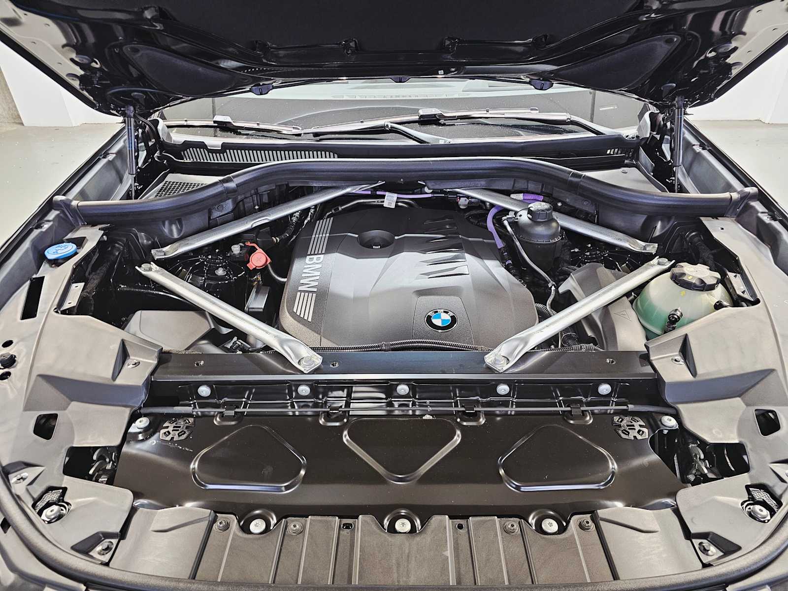 Thumbnail: 2026 BMW X5 - 9