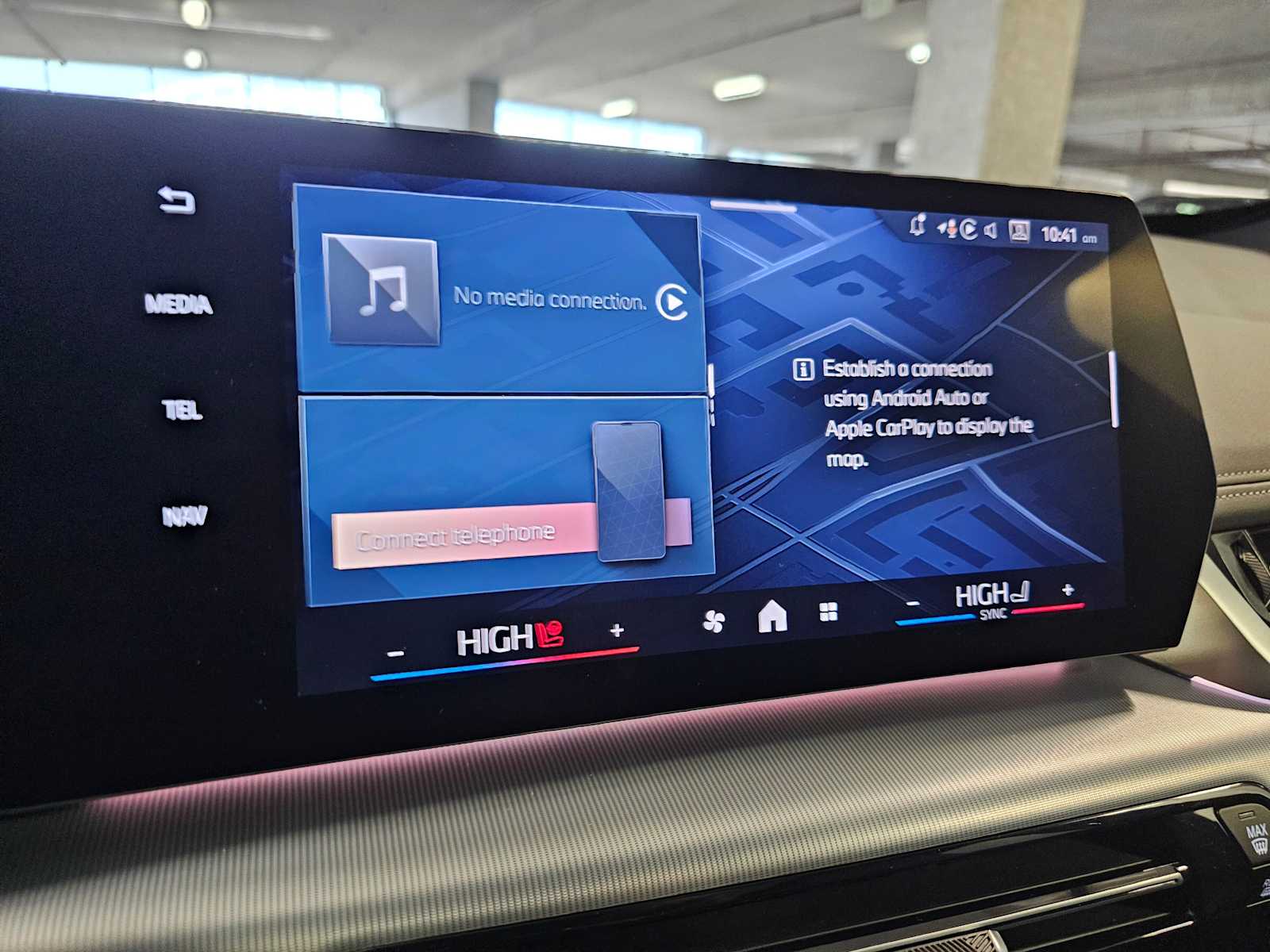 Thumbnail: 2025 BMW X1 - 14