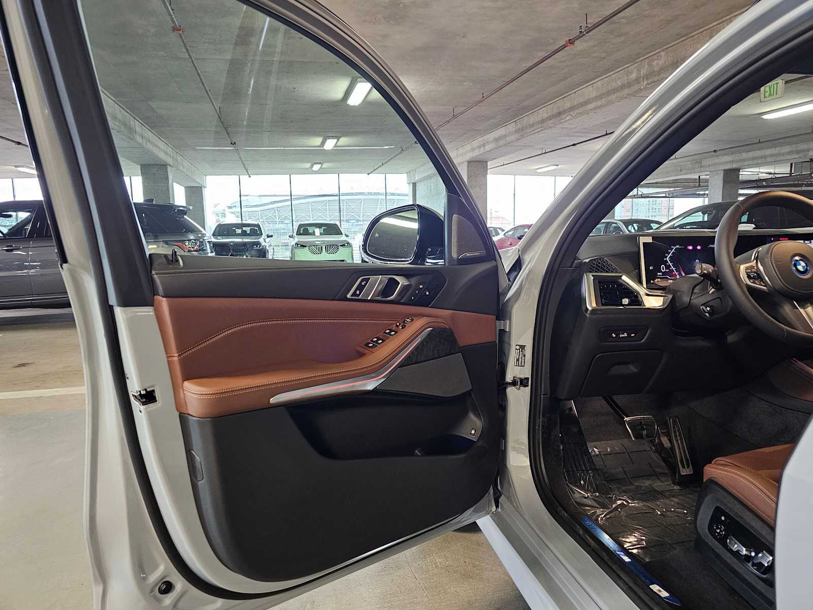 Thumbnail: 2026 BMW X5 - 30