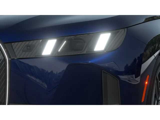 Thumbnail: 2026 BMW iX - 6