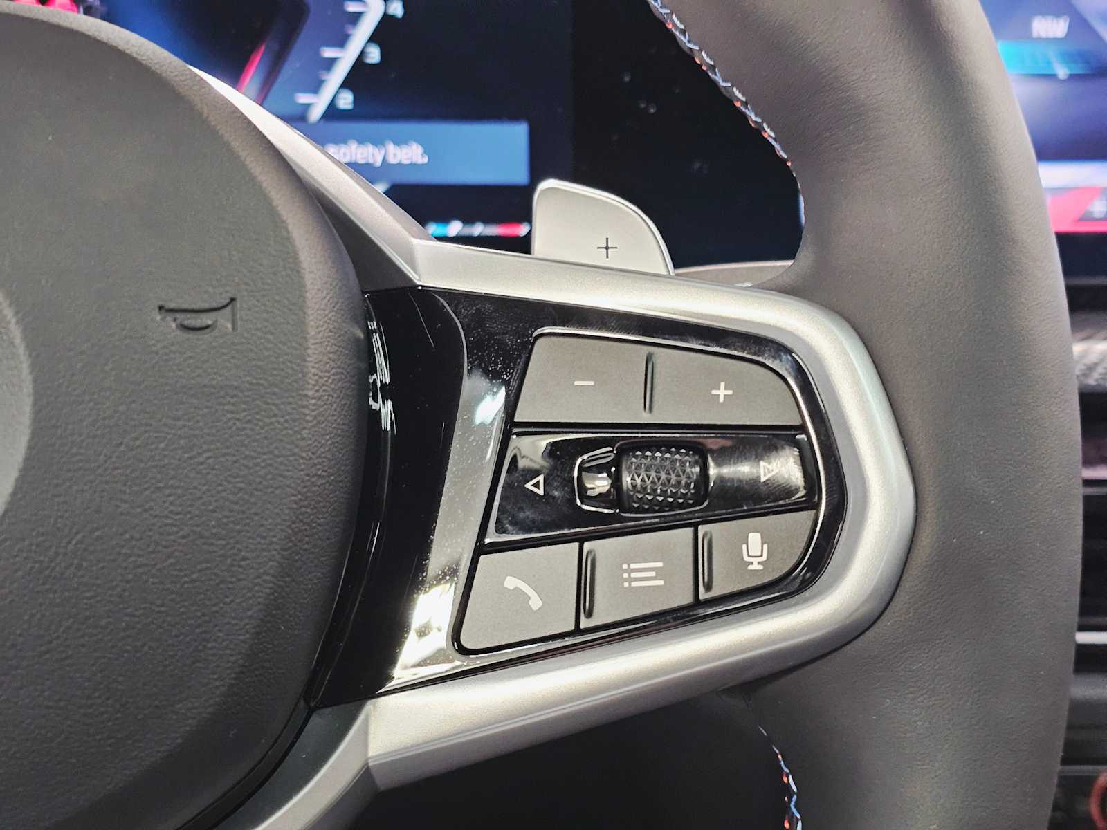 Thumbnail: 2026 BMW 3 Series - 12