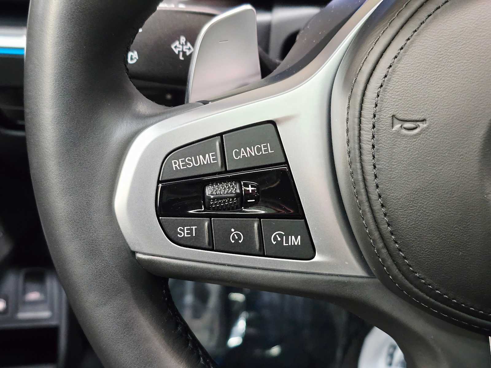 Thumbnail: 2023 BMW 3 Series - 20