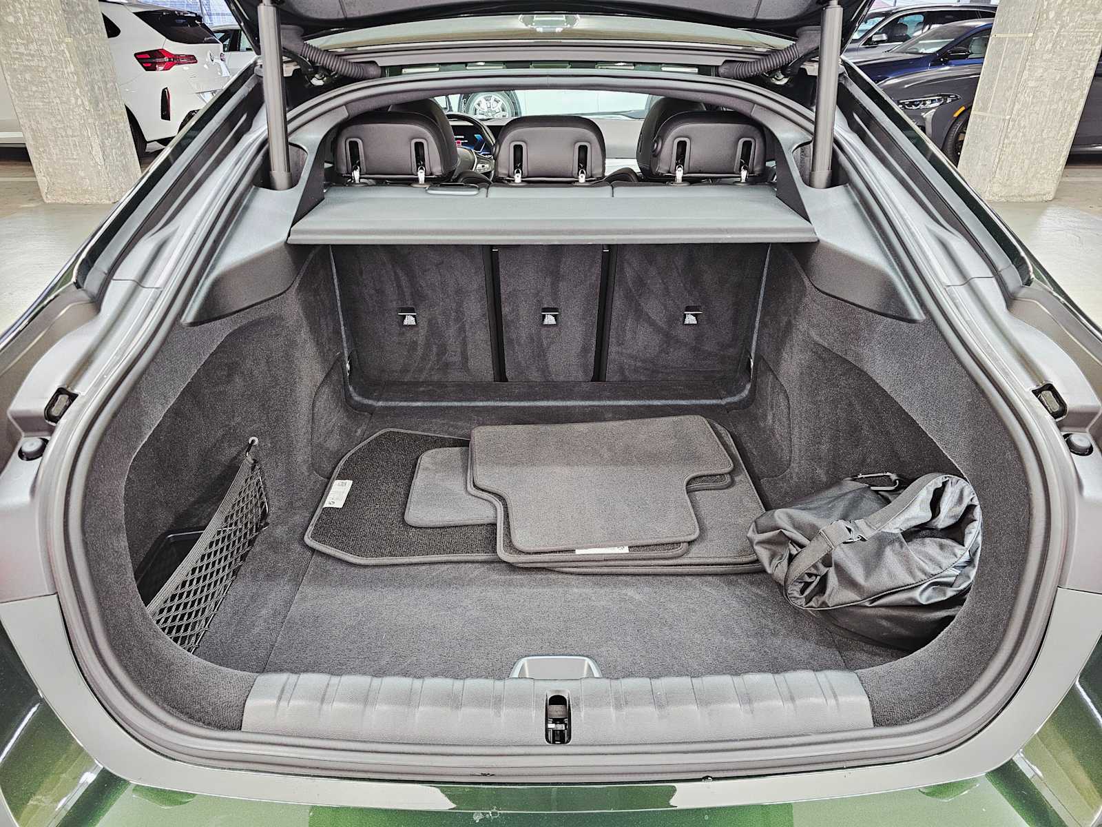 Thumbnail: 2023 BMW i4 - 28