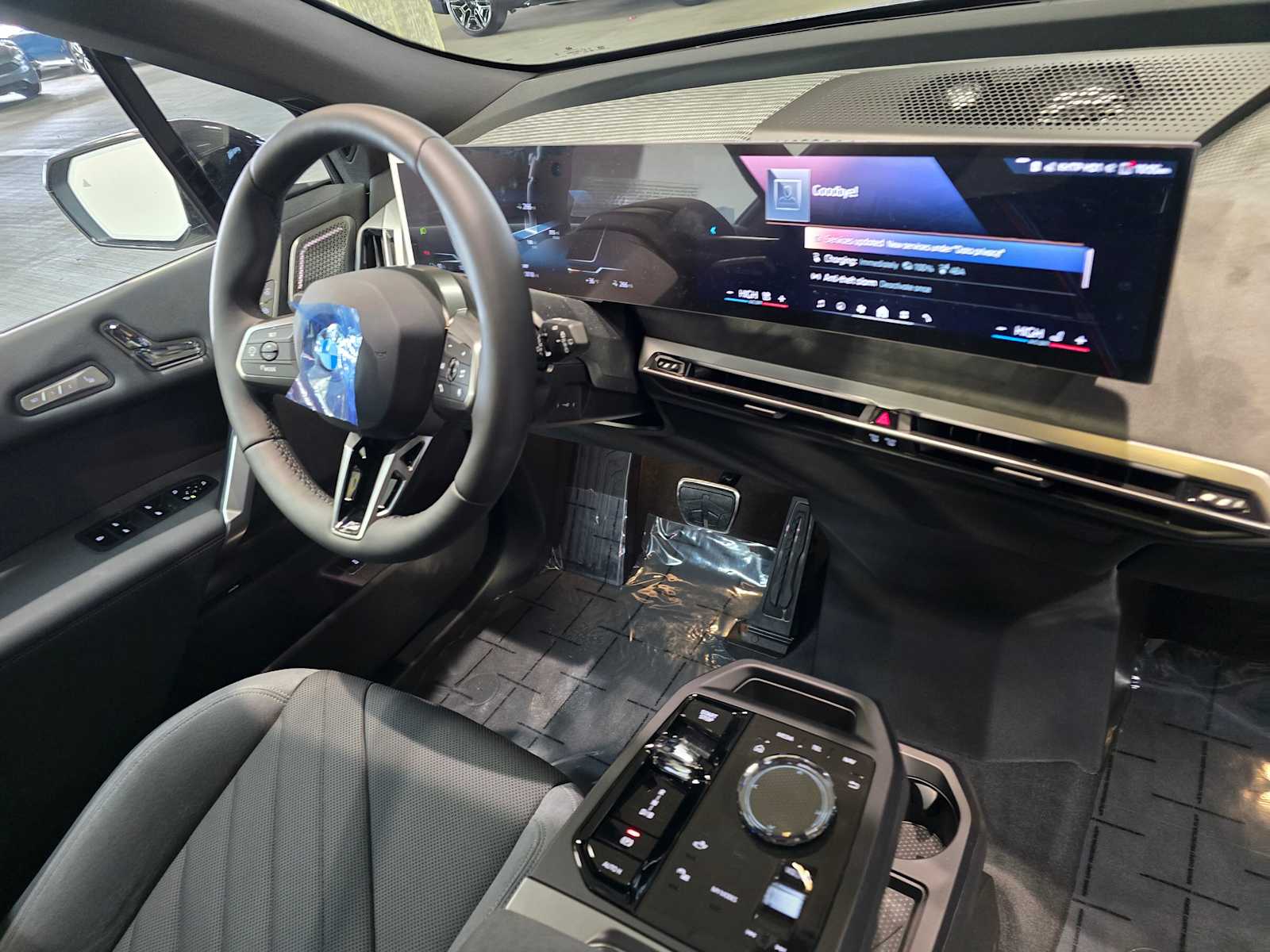 Thumbnail: 2026 BMW iX - 32