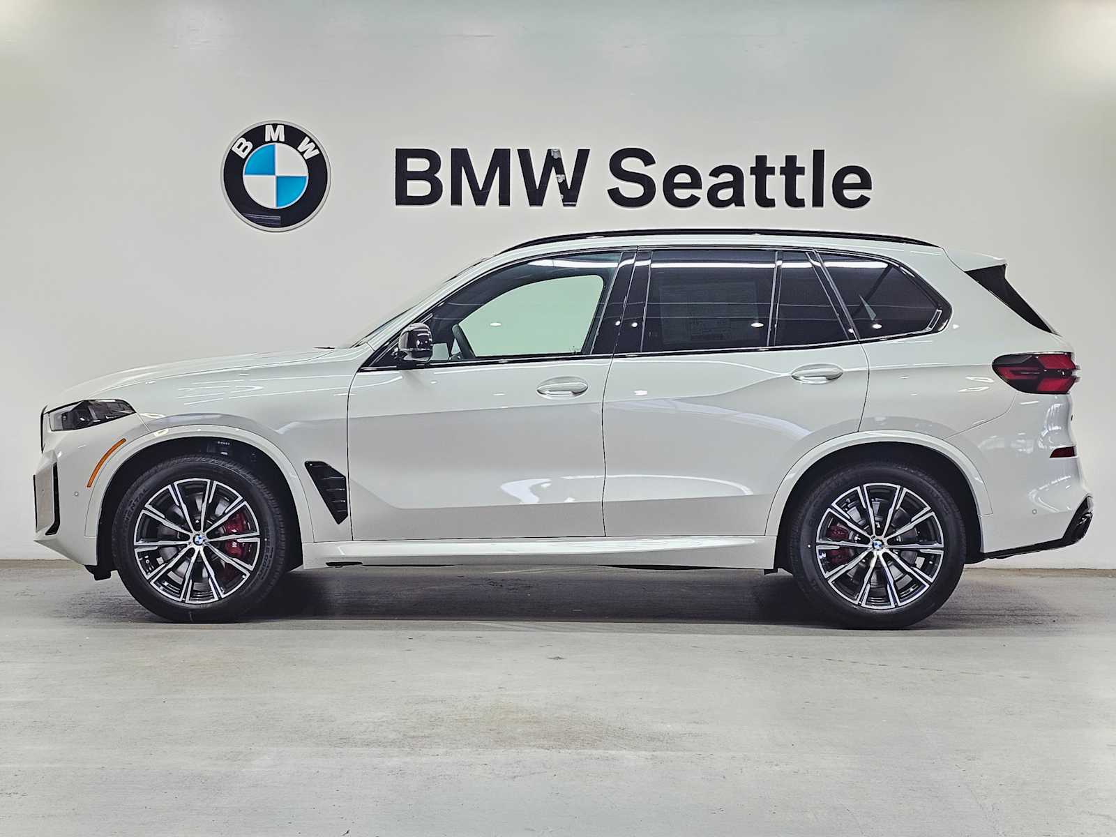 Thumbnail: 2026 BMW X5 - 3