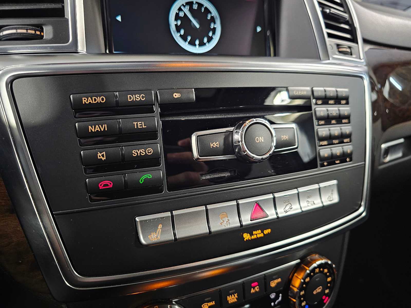 Thumbnail: 2014 Mercedes-Benz M-Class - 17