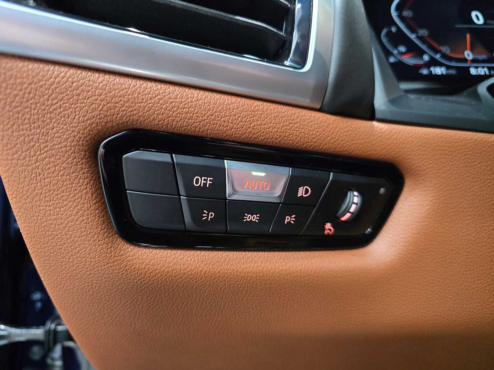 Thumbnail: 2026 BMW 8 Series - 20