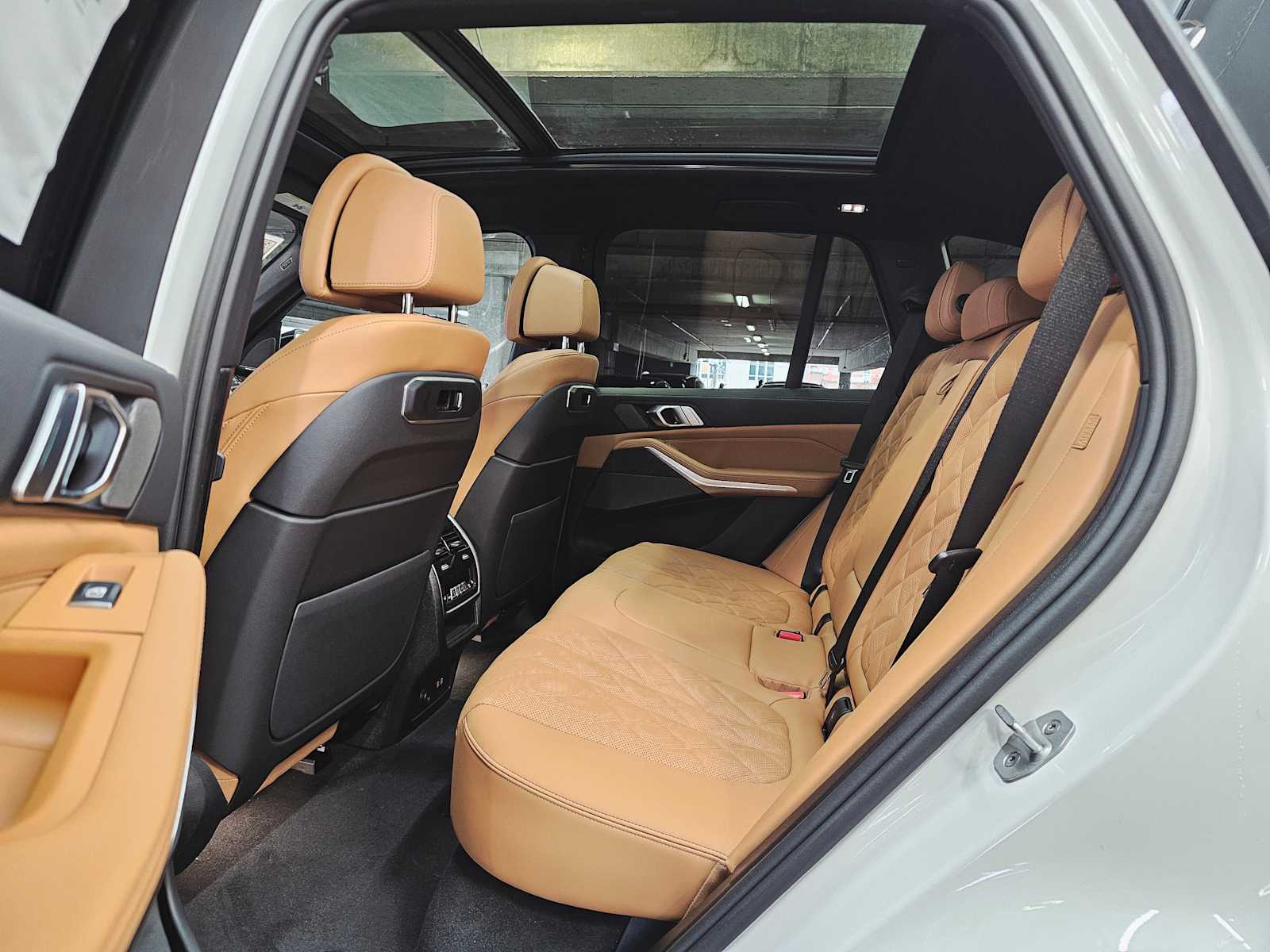 Thumbnail: 2026 BMW X5 - 25