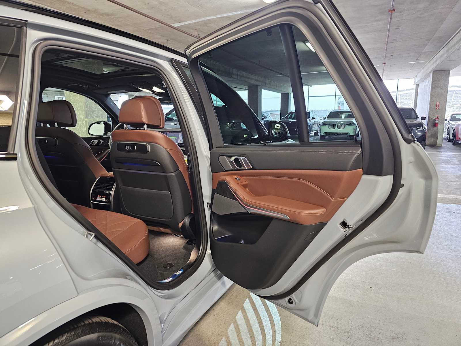 Thumbnail: 2026 BMW X5 - 36