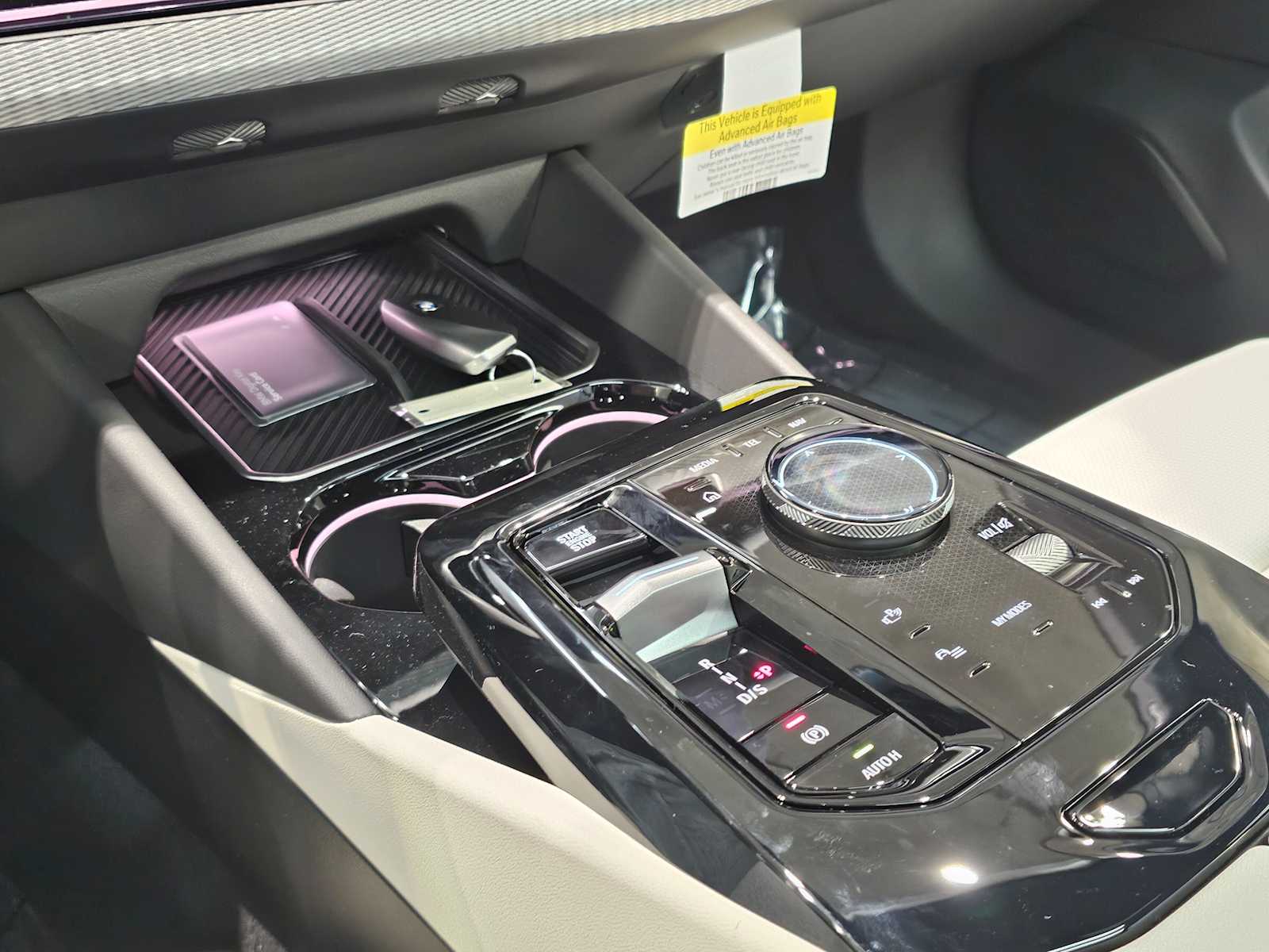 Thumbnail: 2026 BMW 5 Series - 17