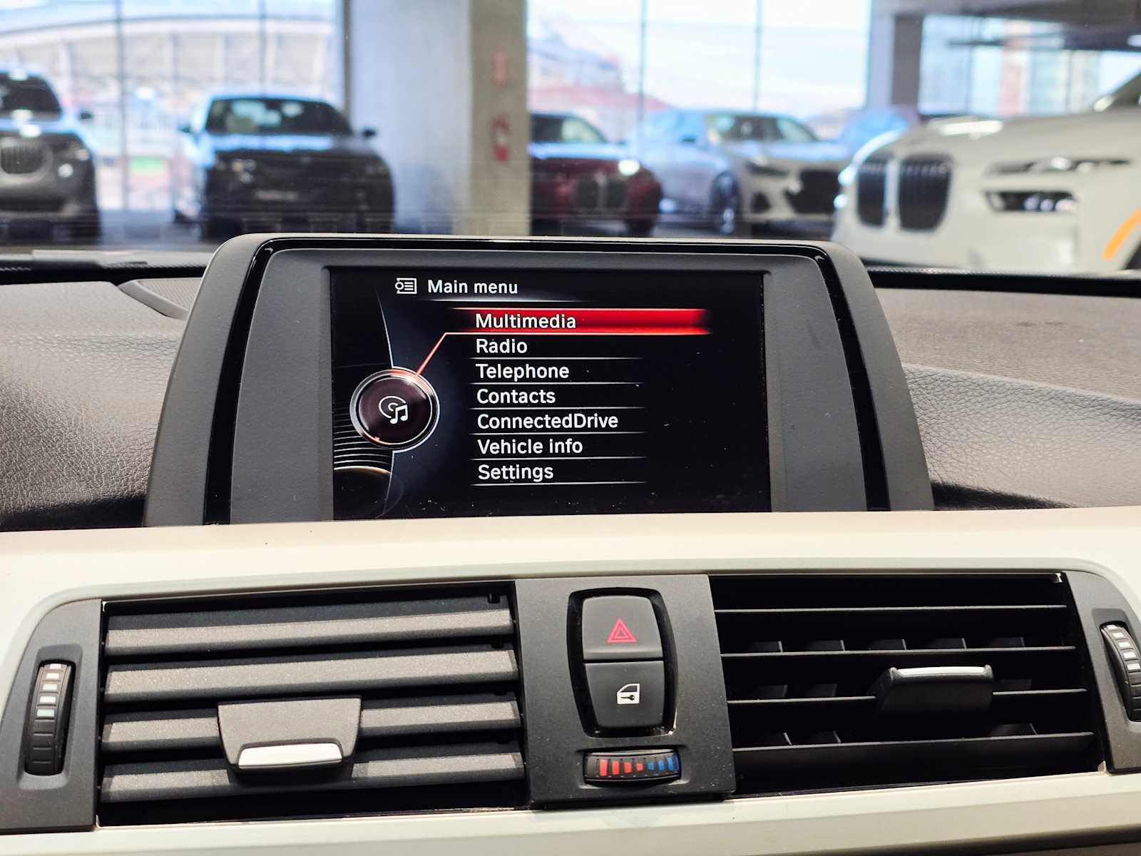 Thumbnail: 2015 BMW 3 Series - 14