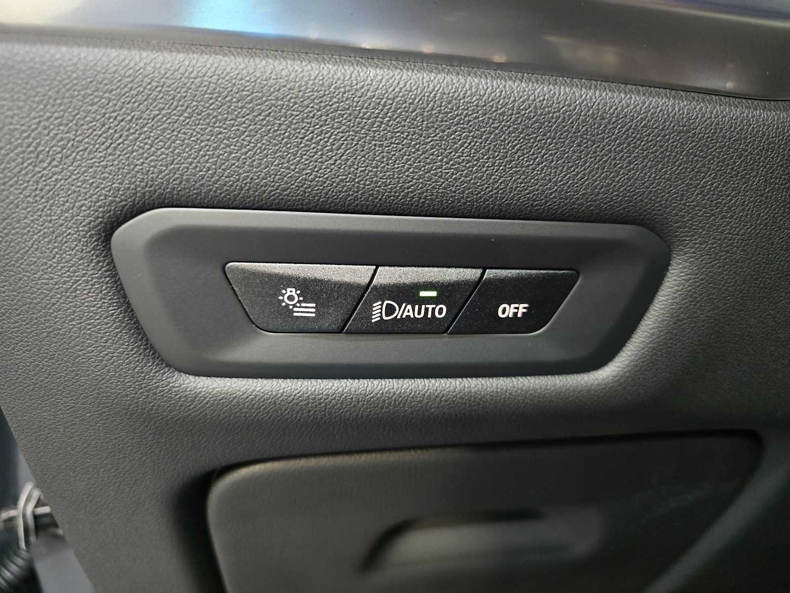 Thumbnail: 2026 BMW X5 - 20