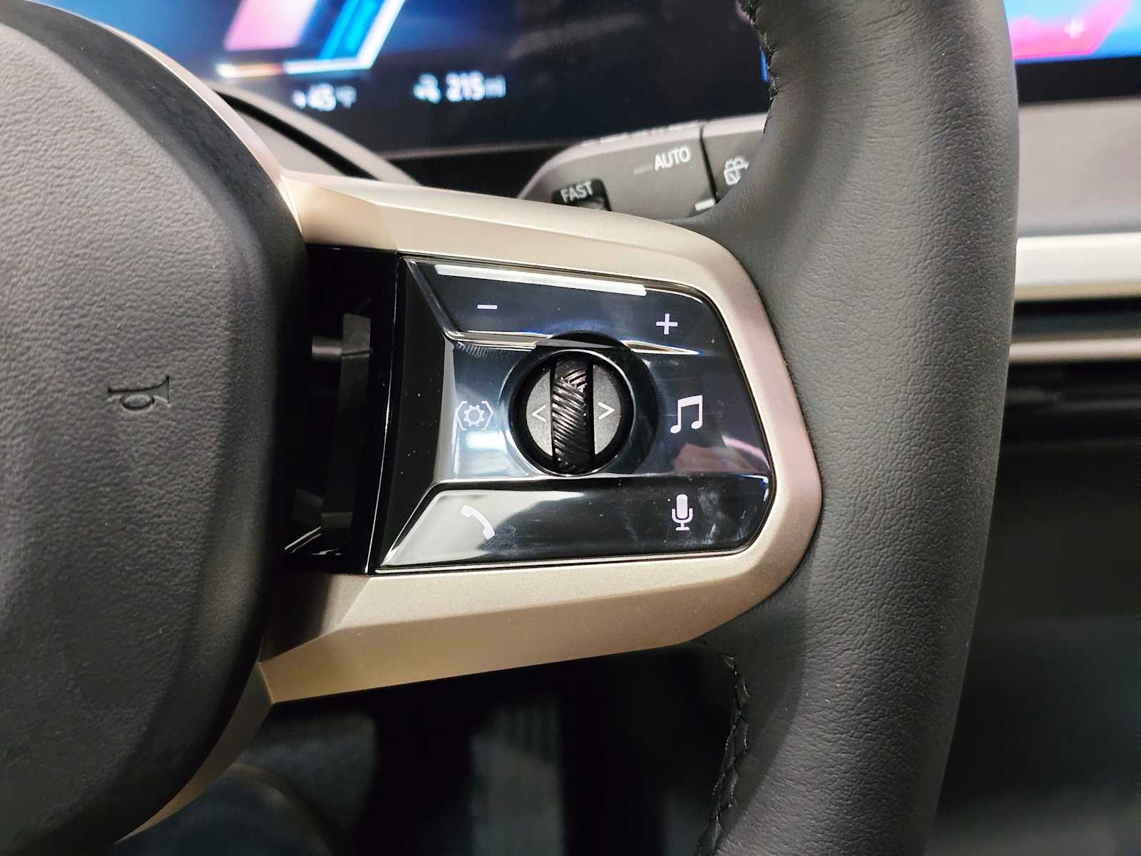 Thumbnail: 2026 BMW iX - 18