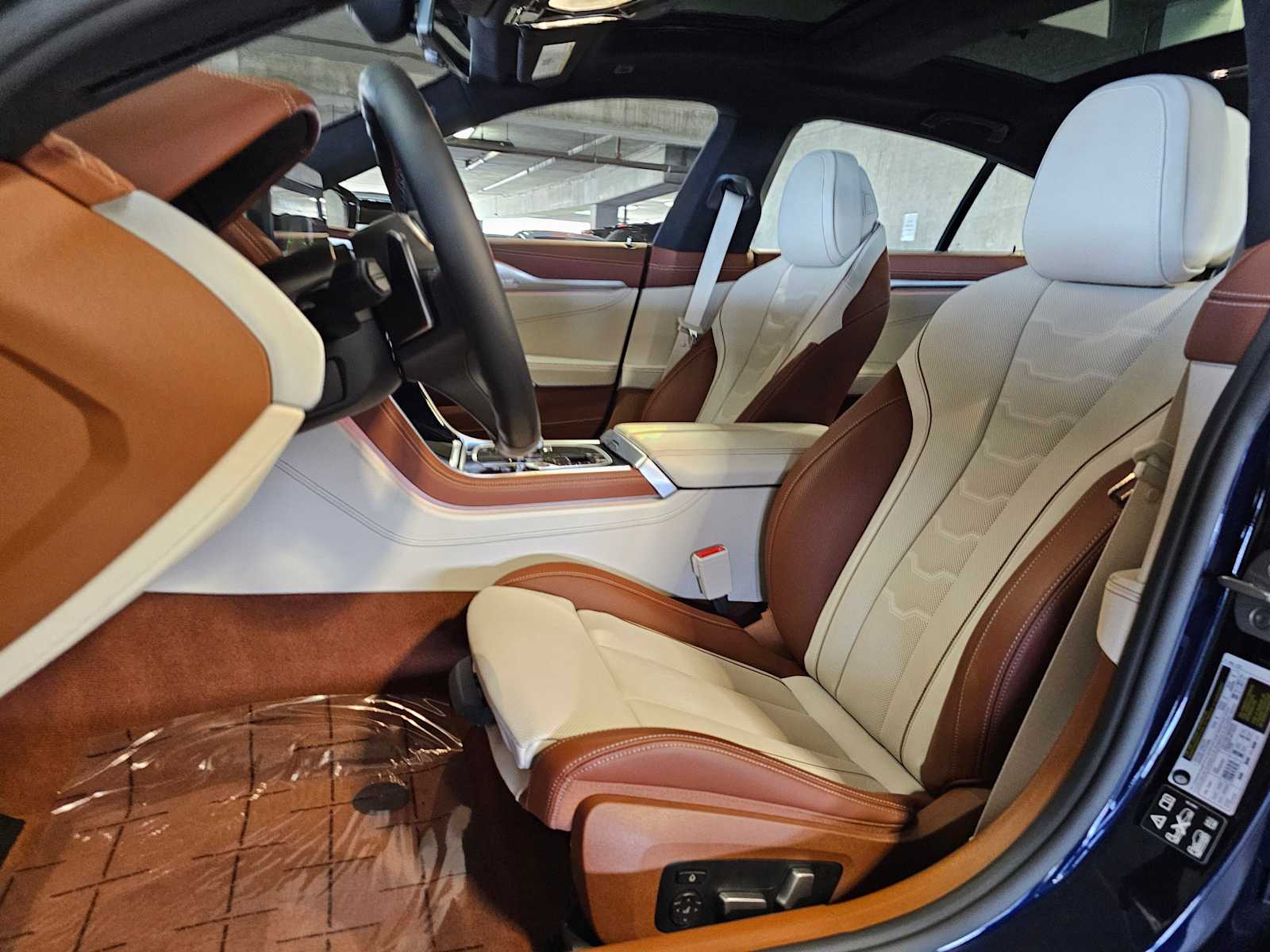 Thumbnail: 2025 BMW 8 Series - 31