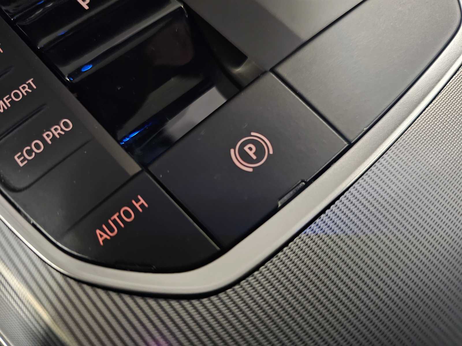 Thumbnail: 2023 BMW i4 - 22