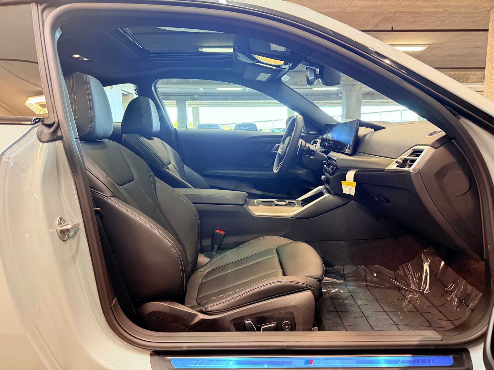 Thumbnail: 2025 BMW 2 Series - 25