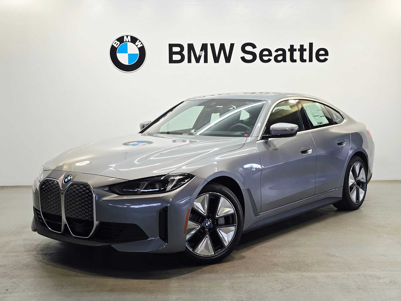 Thumbnail: 2026 BMW i4 - 1