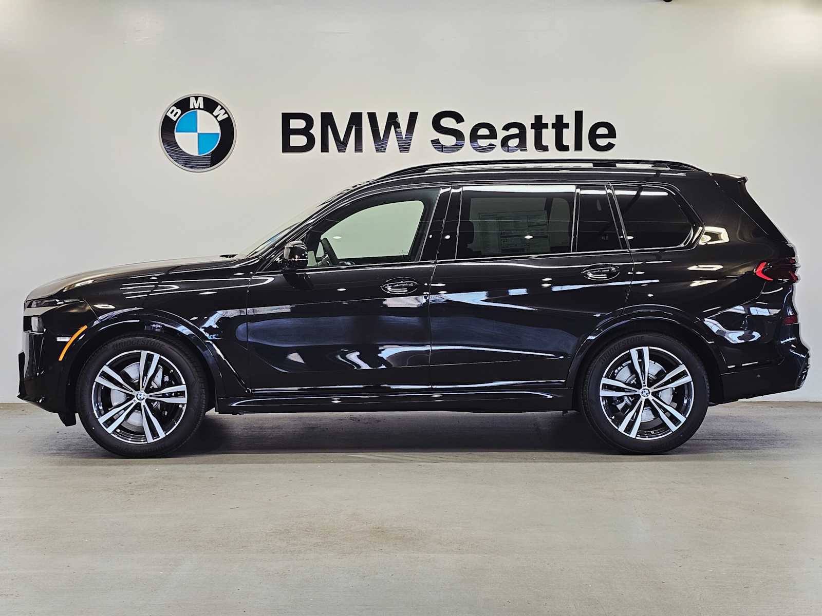 Thumbnail: 2026 BMW X7 - 3