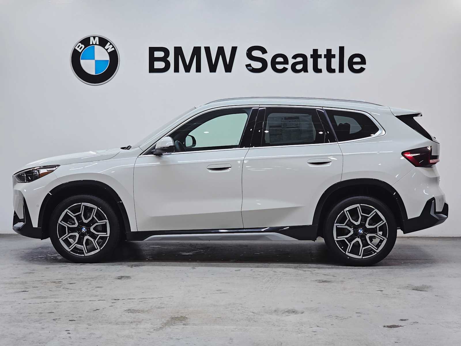 Thumbnail: 2026 BMW X1 - 3