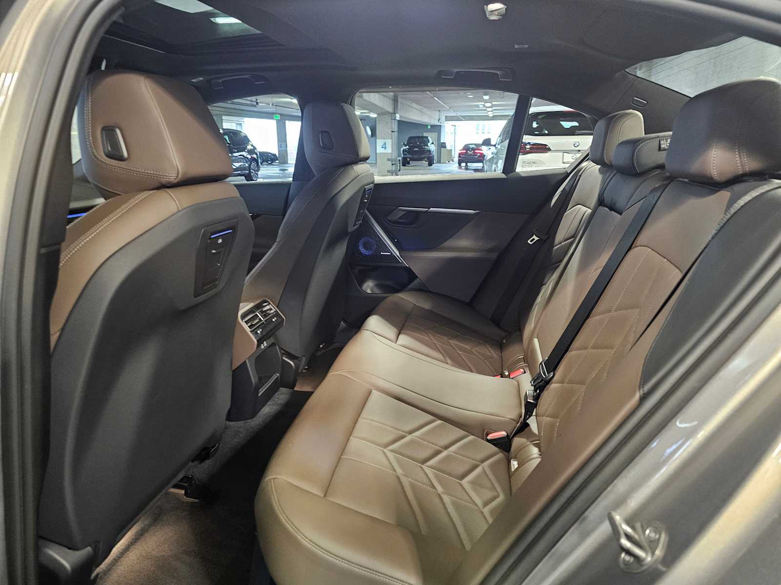 Thumbnail: 2024 BMW 5 Series - 35