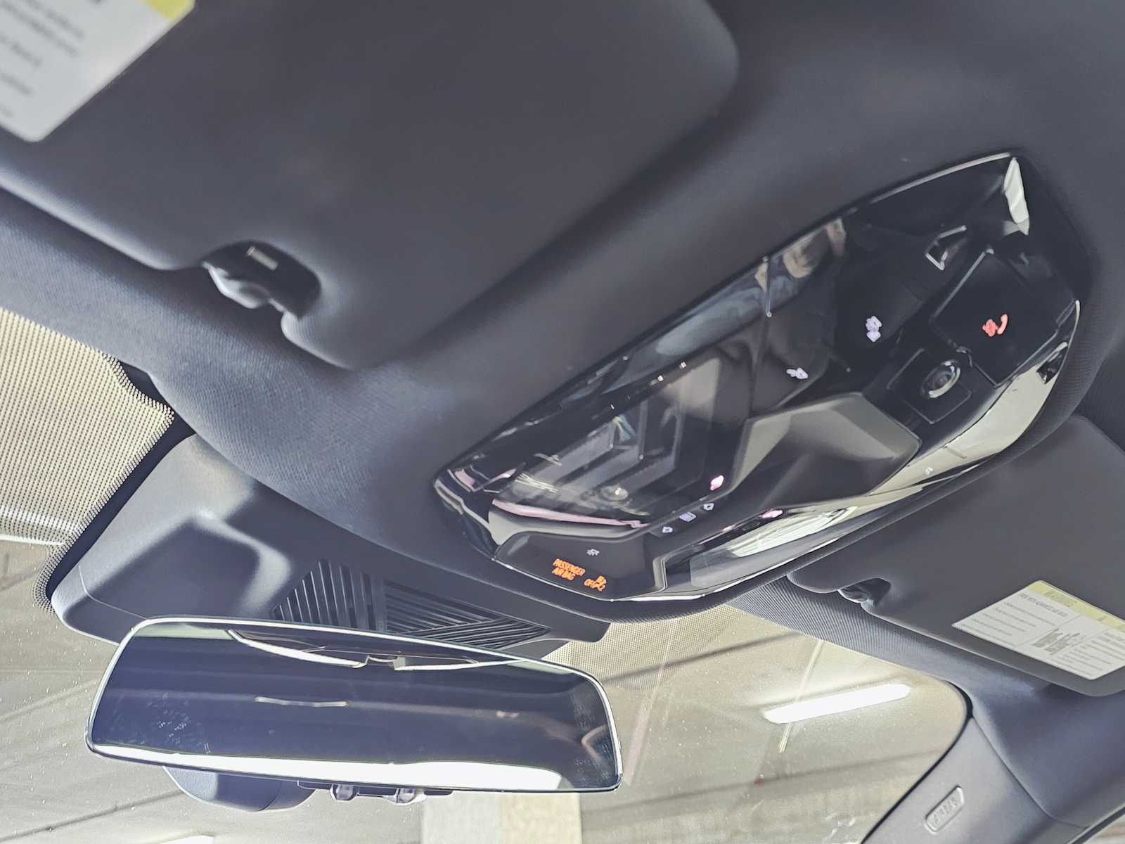 Thumbnail: 2026 BMW 5 Series - 21