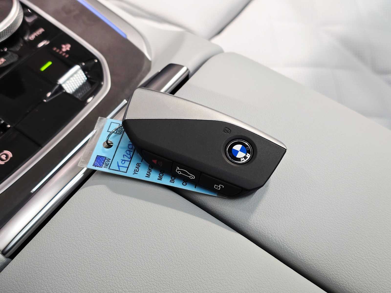 Thumbnail: 2026 BMW X5 - 31