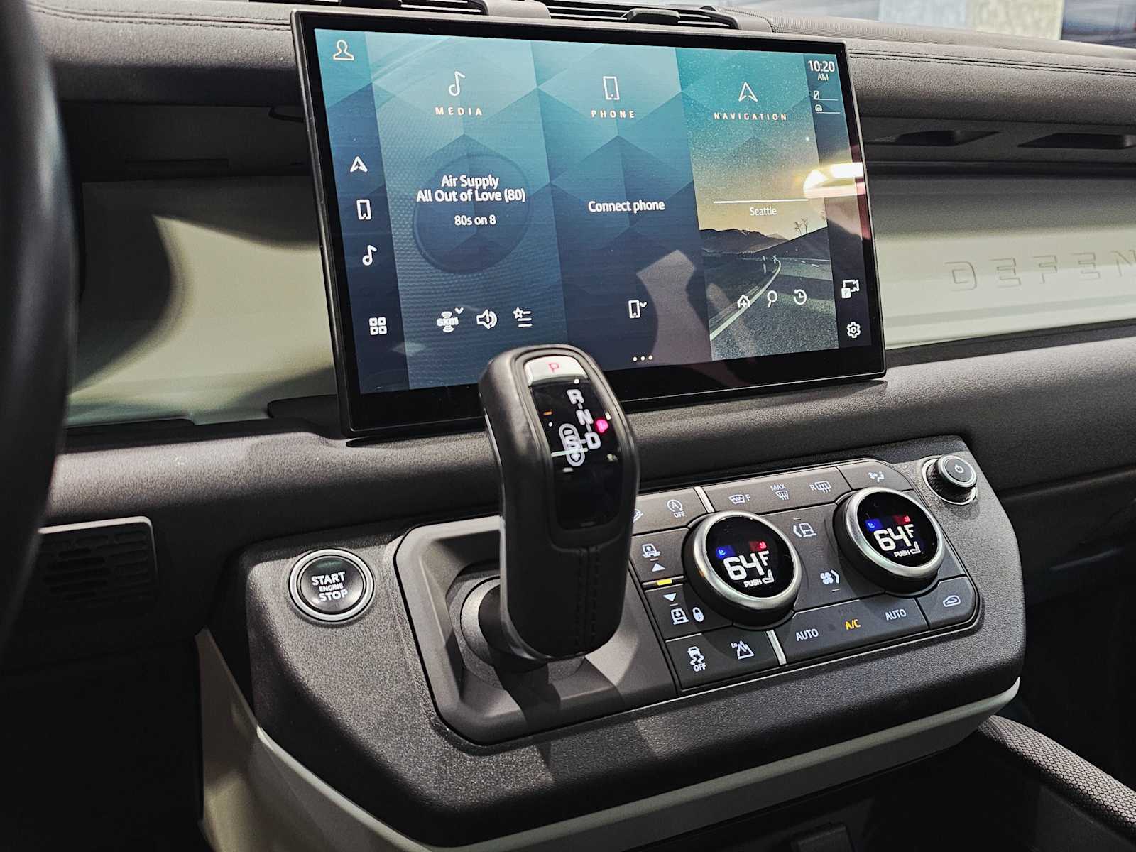 Thumbnail: 2022 Land Rover Defender - 16