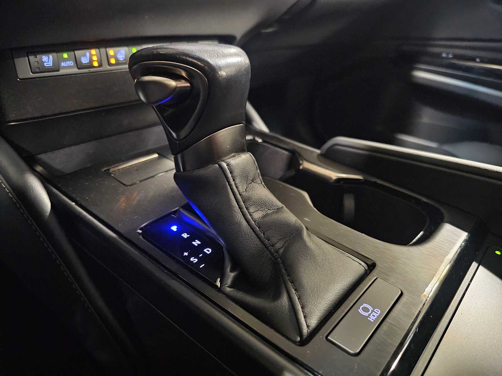 Thumbnail: 2023 Lexus ES - 26