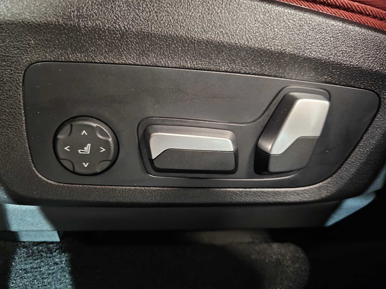 Thumbnail: 2023 BMW X3 - 28