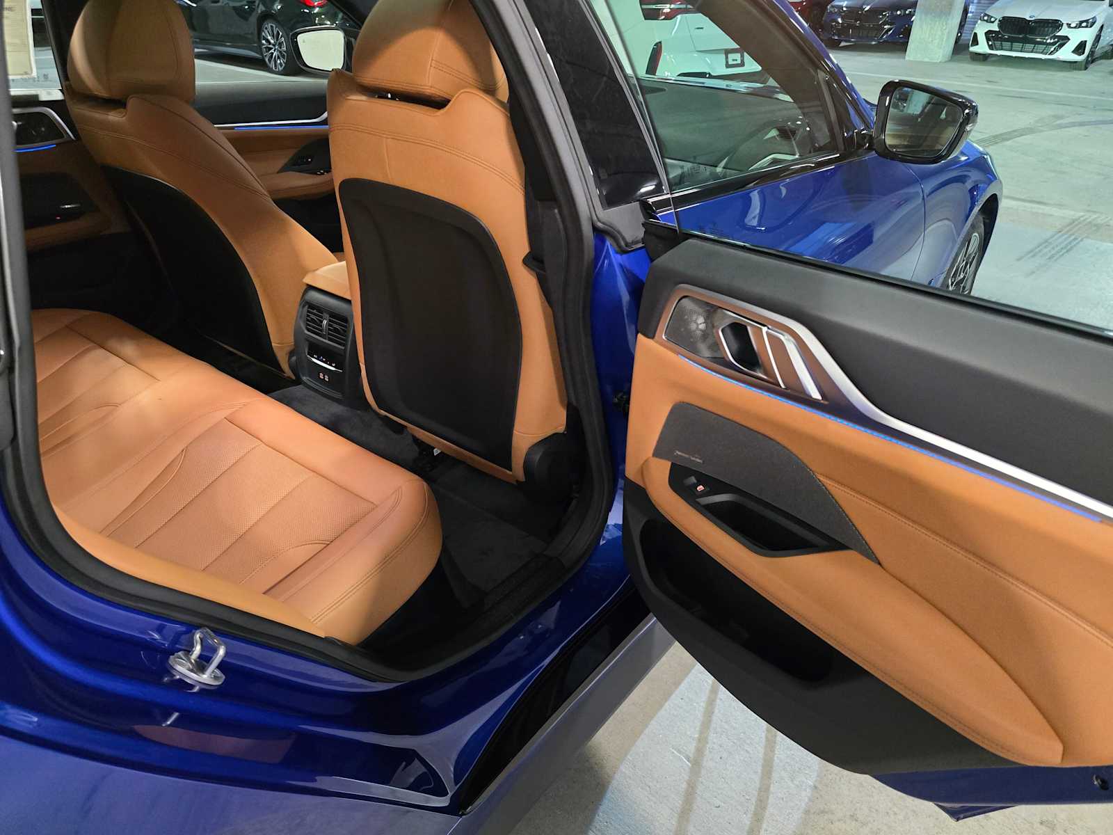 Thumbnail: 2025 BMW i4 - 28